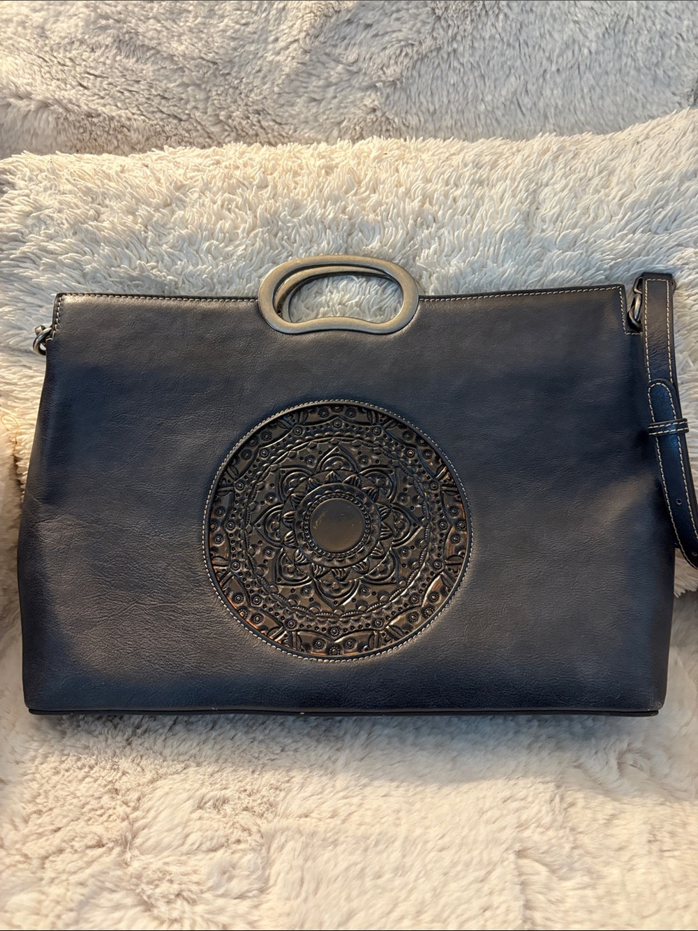 Embossed Circle Detail Black Leather Tote